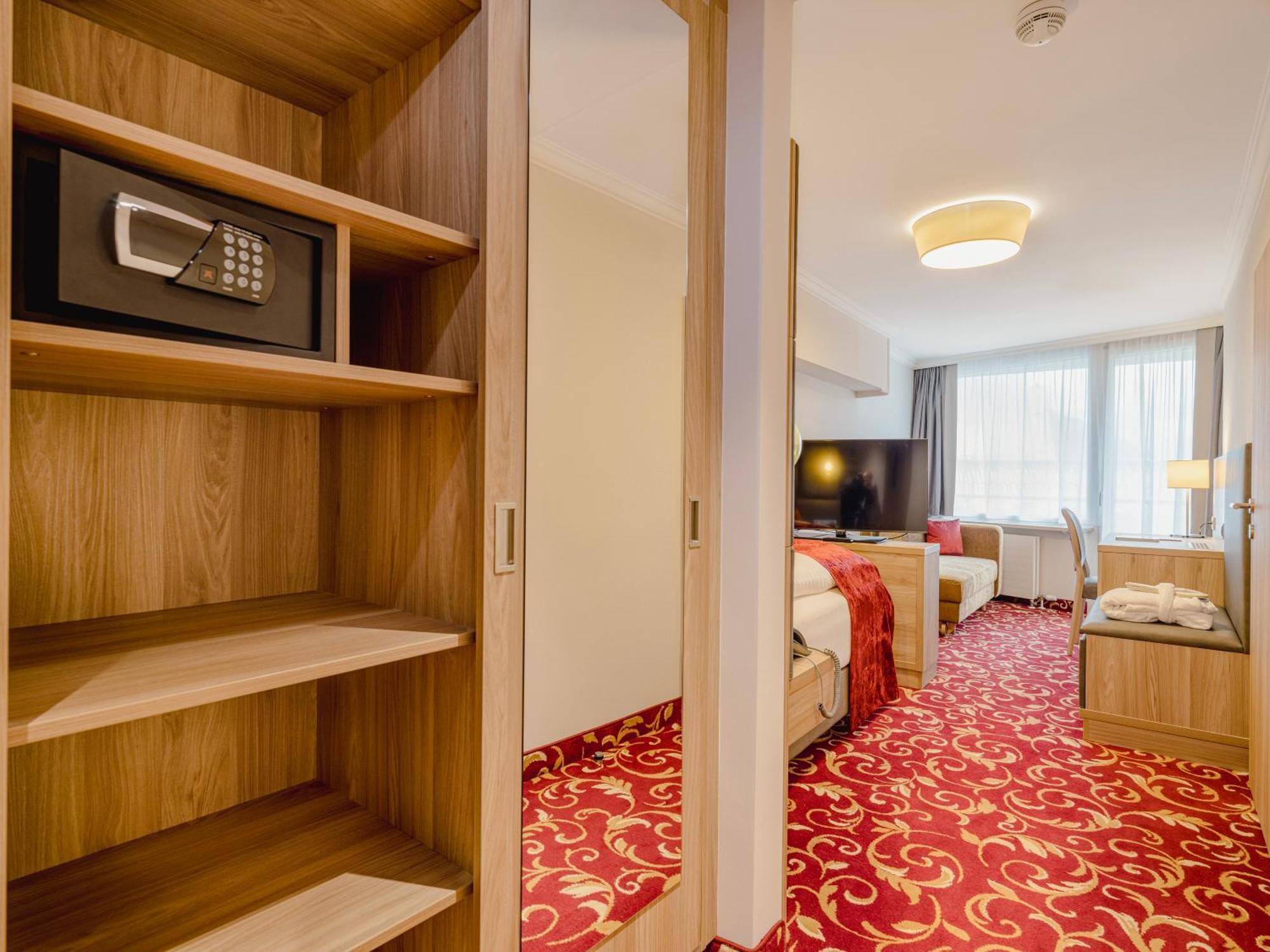 Single Room access to Alpentherme,1566990236:JPEG